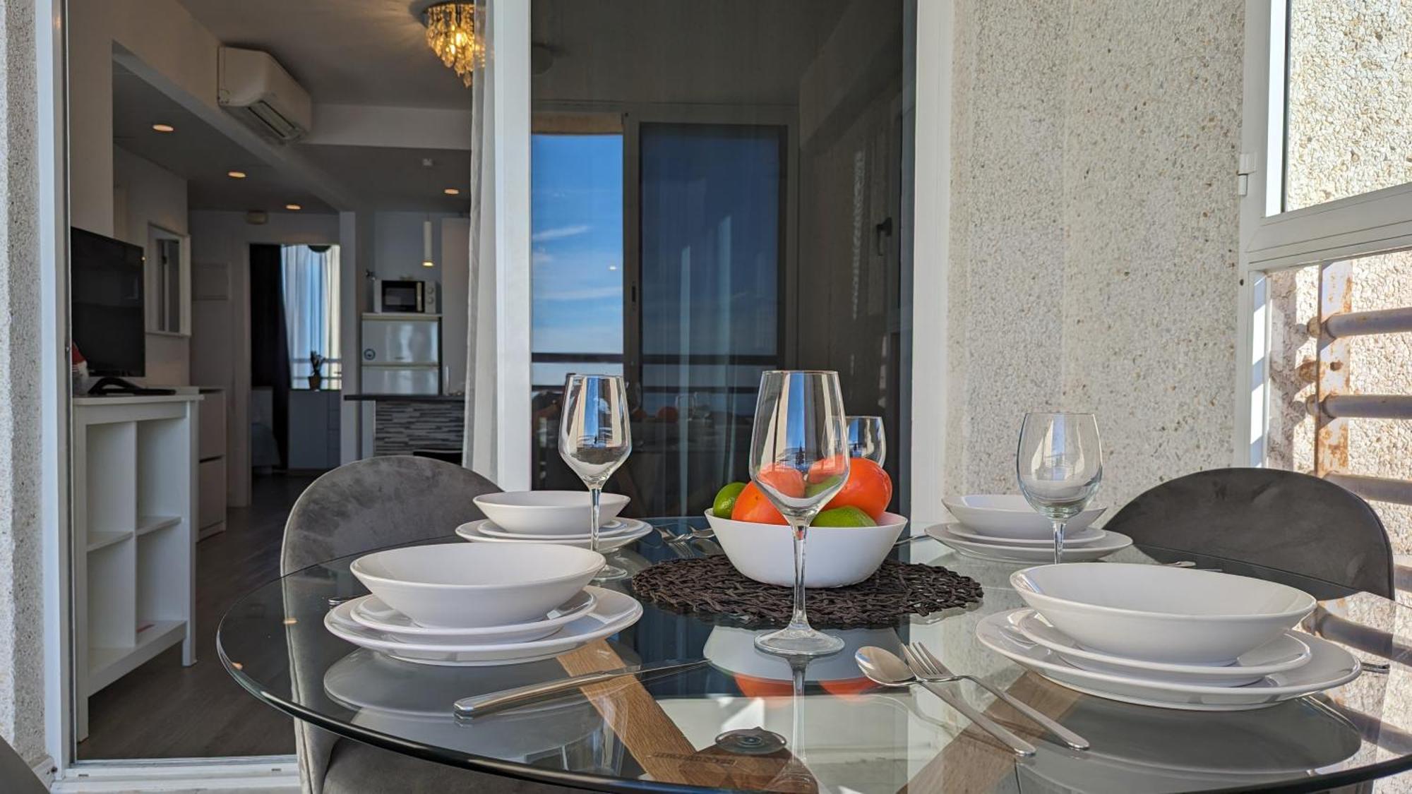 Tropic Mar Sea View Apartments Benidorm Luaran gambar