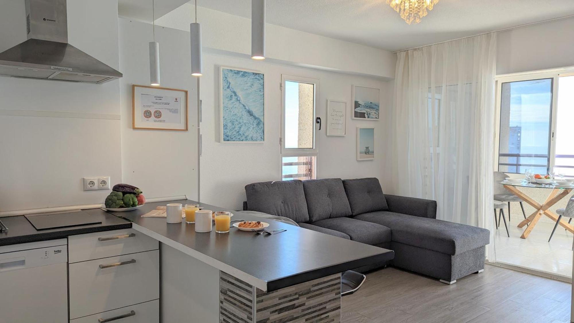 Tropic Mar Sea View Apartments Benidorm Luaran gambar