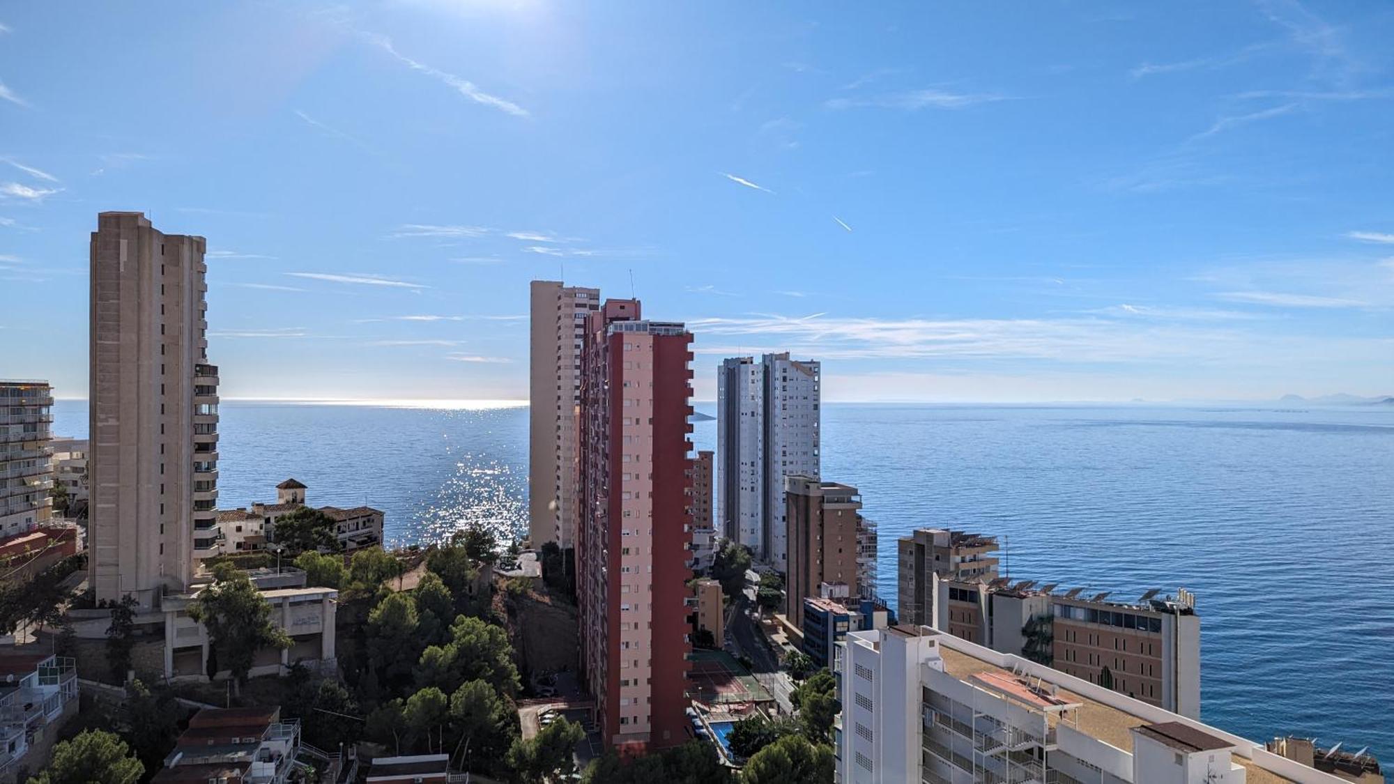 Tropic Mar Sea View Apartments Benidorm Luaran gambar