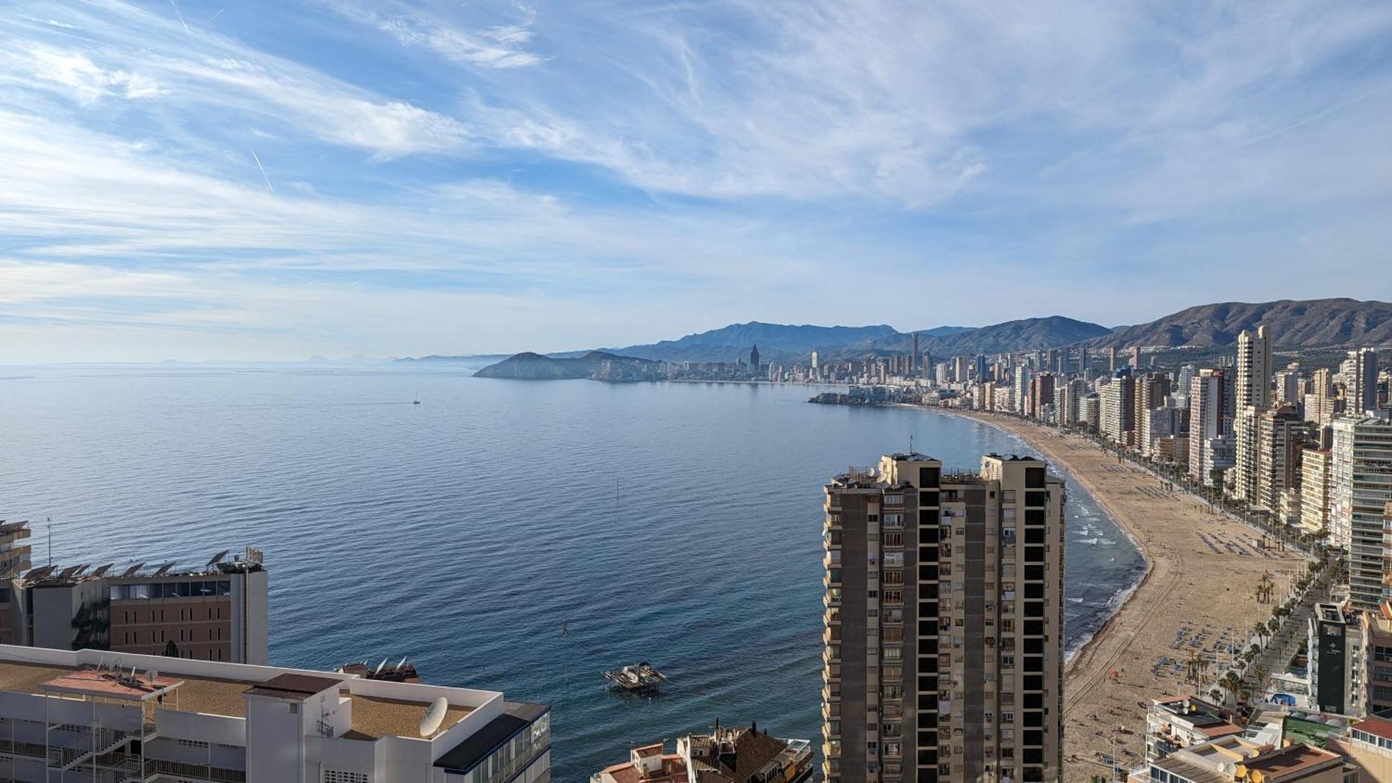 Tropic Mar Sea View Apartments Benidorm Luaran gambar