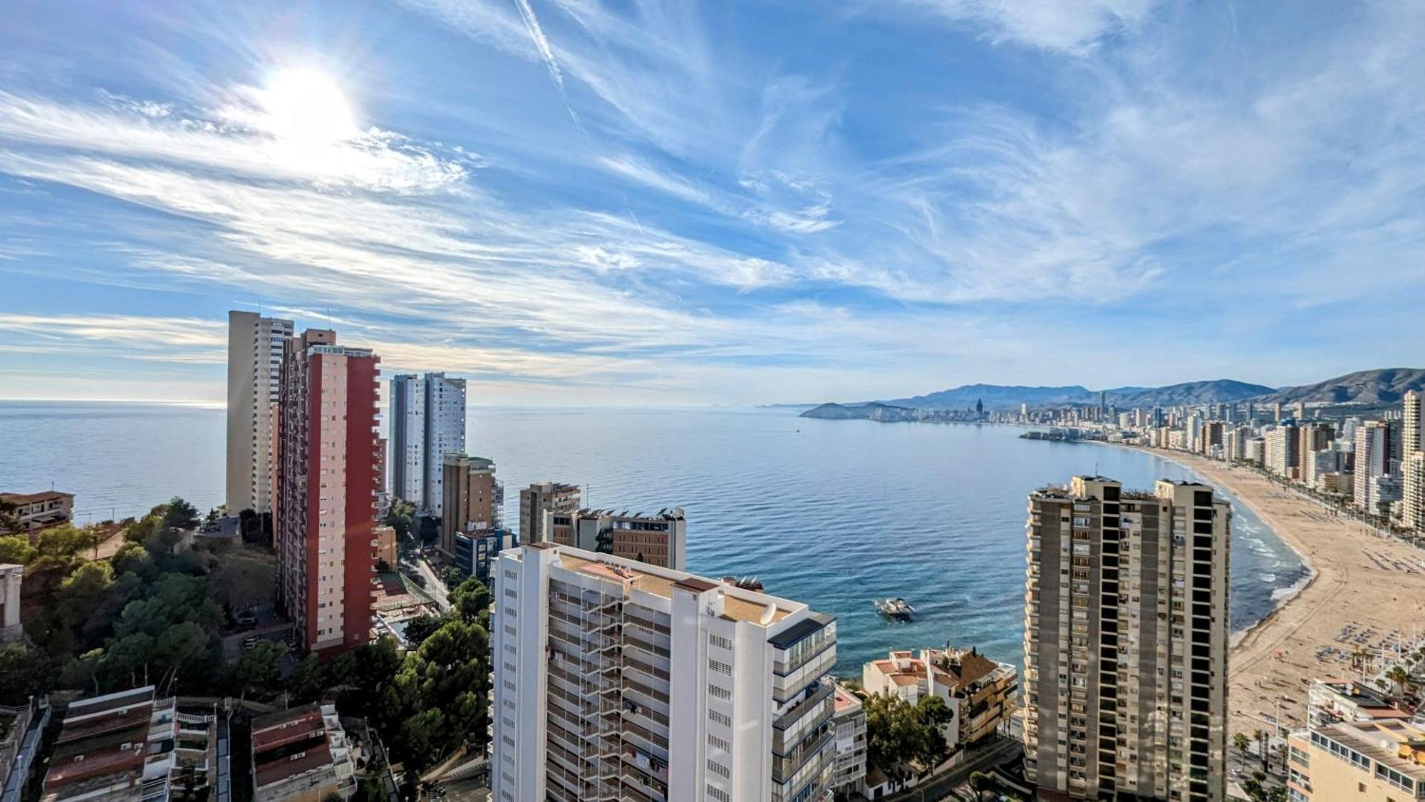 Tropic Mar Sea View Apartments Benidorm Luaran gambar
